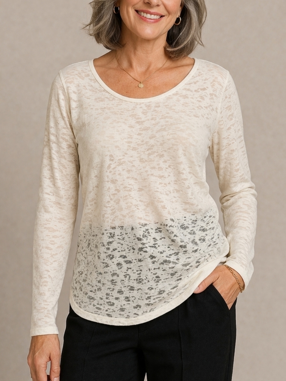 3/$30 New DIRECTIONS Cream Long Sleeve Burnout Scoop Neck Blouse Size Medium